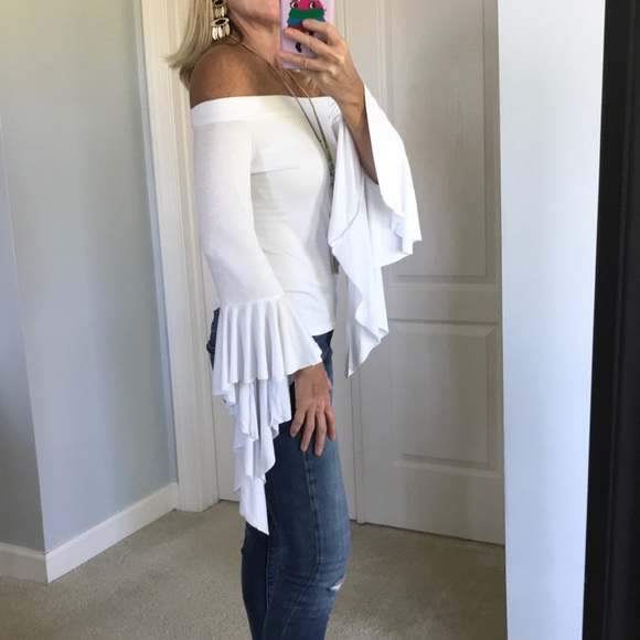 🍭🌸1 SM🌸🍭White Off The Shoulder Top - Picture 2 of 8